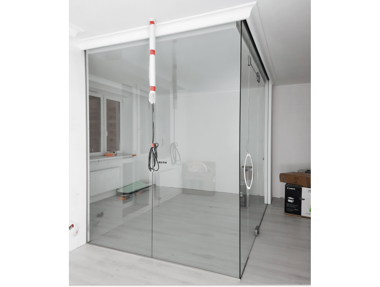 clear-glass-partition-for-your-home Прозрачная стеклянная перегородка для дома