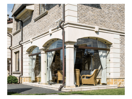 Остекление веранды из прозрачного закалённого стекла фото