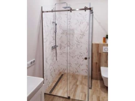 Угловая перегородка для душа из осветленного стекла фото