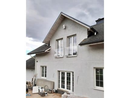 Стеклянные ограждения больших окон фото