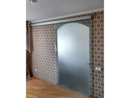 Дверь стеклянная для зонирования в цвете металюкс