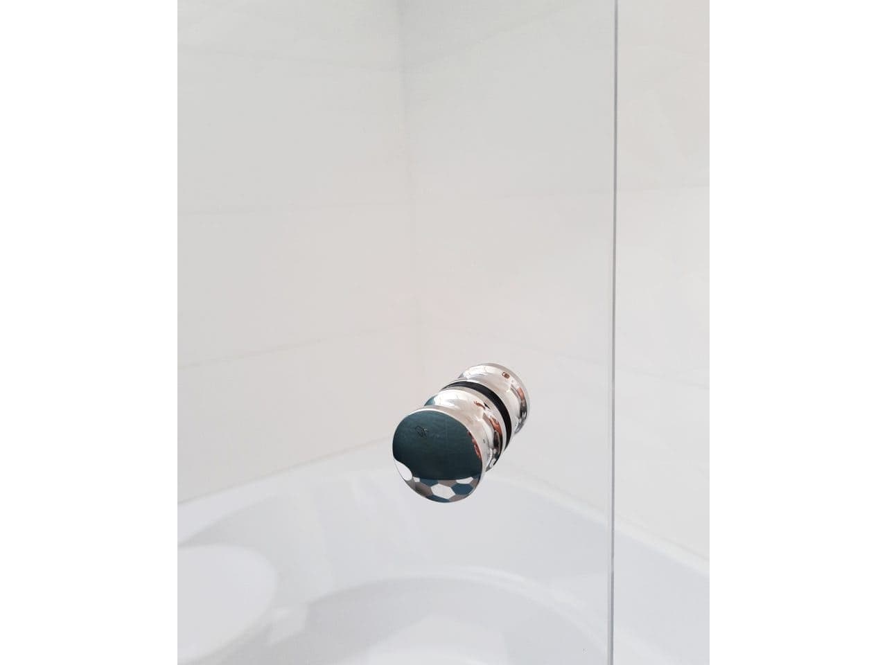 handle-of-glass-hinged-bathroom-screen Ручка стеклянной распашной ванной ширмы