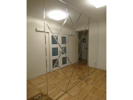 Зеркальное панно на стену из зеркальной плитки фото