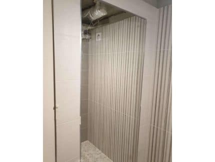 Прямоугольное большое зеркало в ванную фото