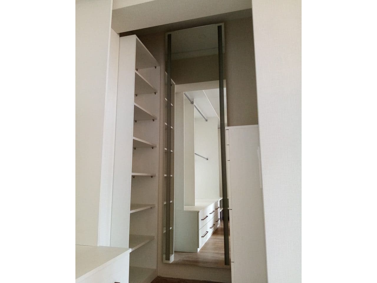 rectangular-mirror-with-polished-edge-photo Зеркало прямоугольное с полированной кромкой фото