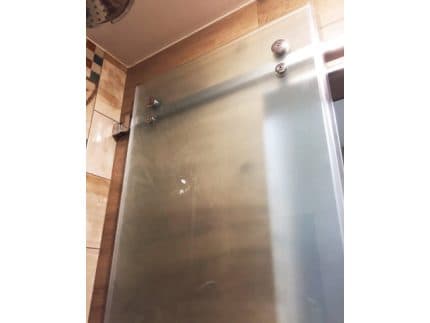 Раздвижная дверь в душевую матового цвета профиля фото