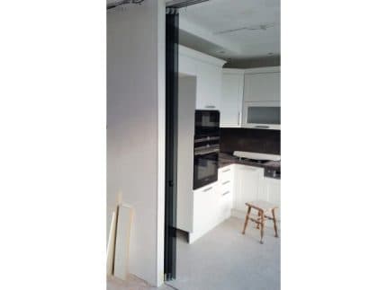 Телескопическая межкомнатная перегородка для кухонной зоны