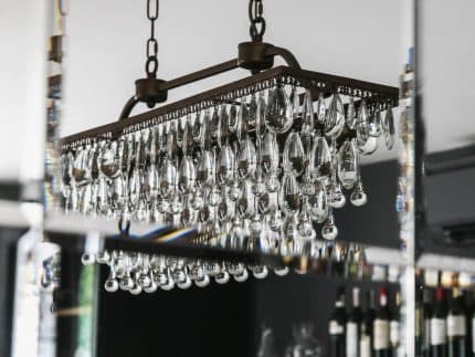 Панно из стеклянных квадратов на стену